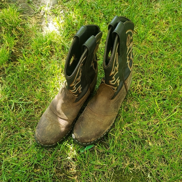Cody James  Boots - Picture 1 of 3
